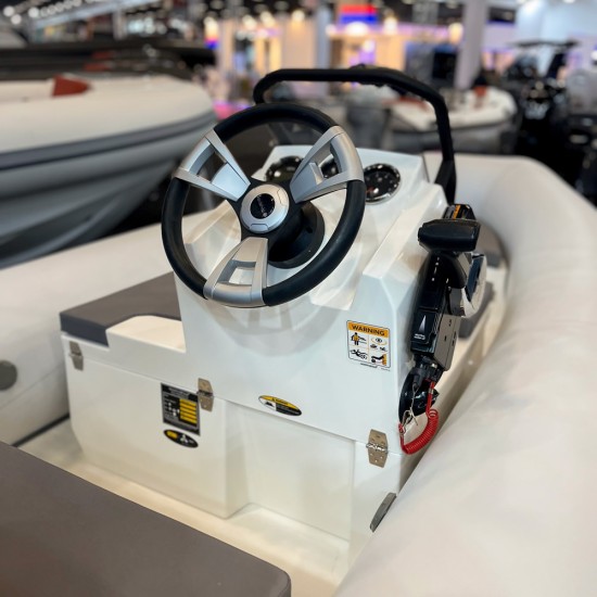 Northstar Vega 3.8  Fi̇ber Tabanlı Boat